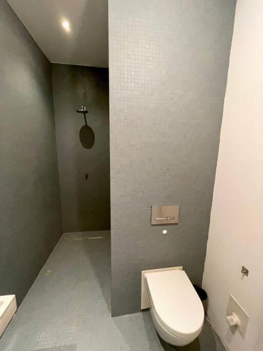Spacious In Kreuzberg Apartment Berlin